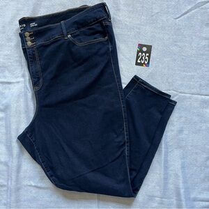 #235 Torrid size 30XT Jegging super soft skinny jean